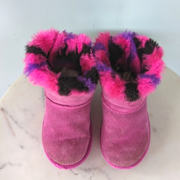 UGG Toddler Girls Bailey Bow Pink & Purple Boots - Picture 10 of 11
